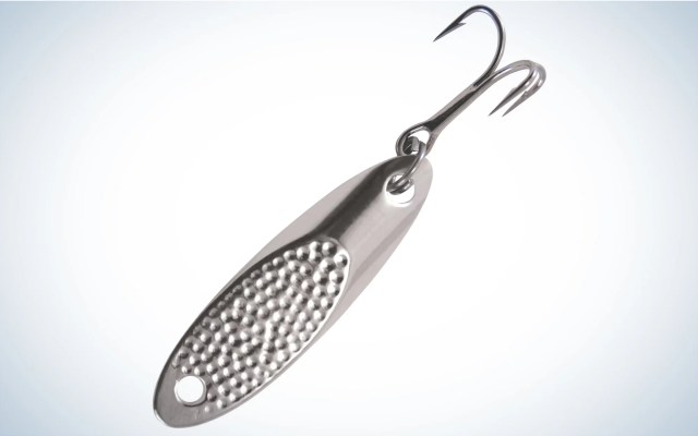Acme Kastmaster è una delle migliori esche per la pesca sul ghiaccio.