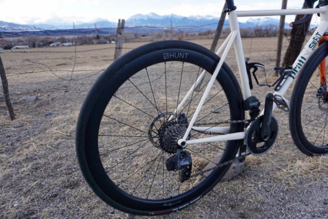Parte posteriore della bici da corsa Pratt Frameworks x LA Sweat